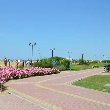 דירה Elios, Aquarius, Raffaella ביביונה