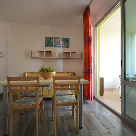 Elios, Aquarius, Raffaella *