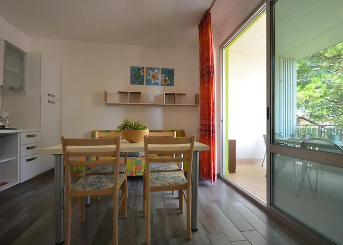 Elios, Aquarius, Raffaella *