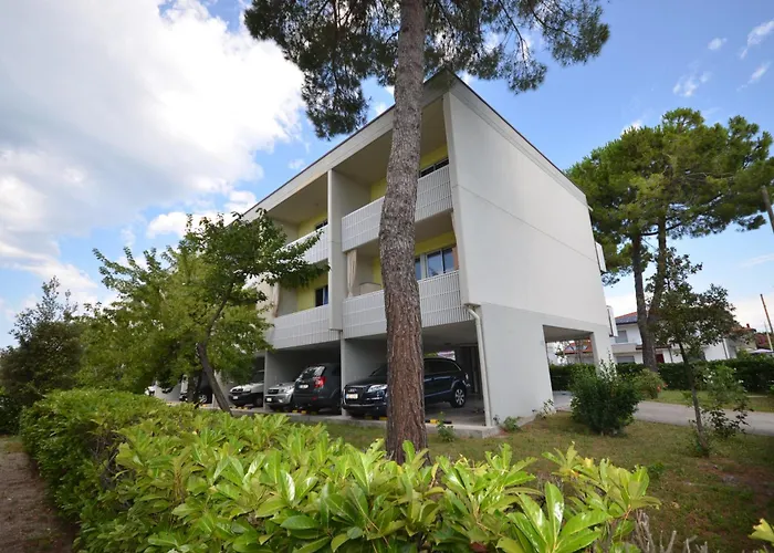 Elios, Aquarius, Raffaella